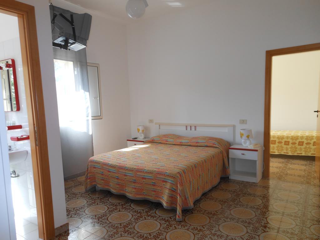 Hotel Coppa Di Cielo Peschici Oda fotoğraf